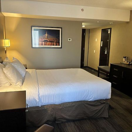 Radisson Hotel Winnipeg Downtown Екстер'єр фото