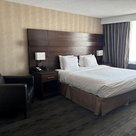Radisson Hotel Winnipeg Downtown Екстер'єр фото