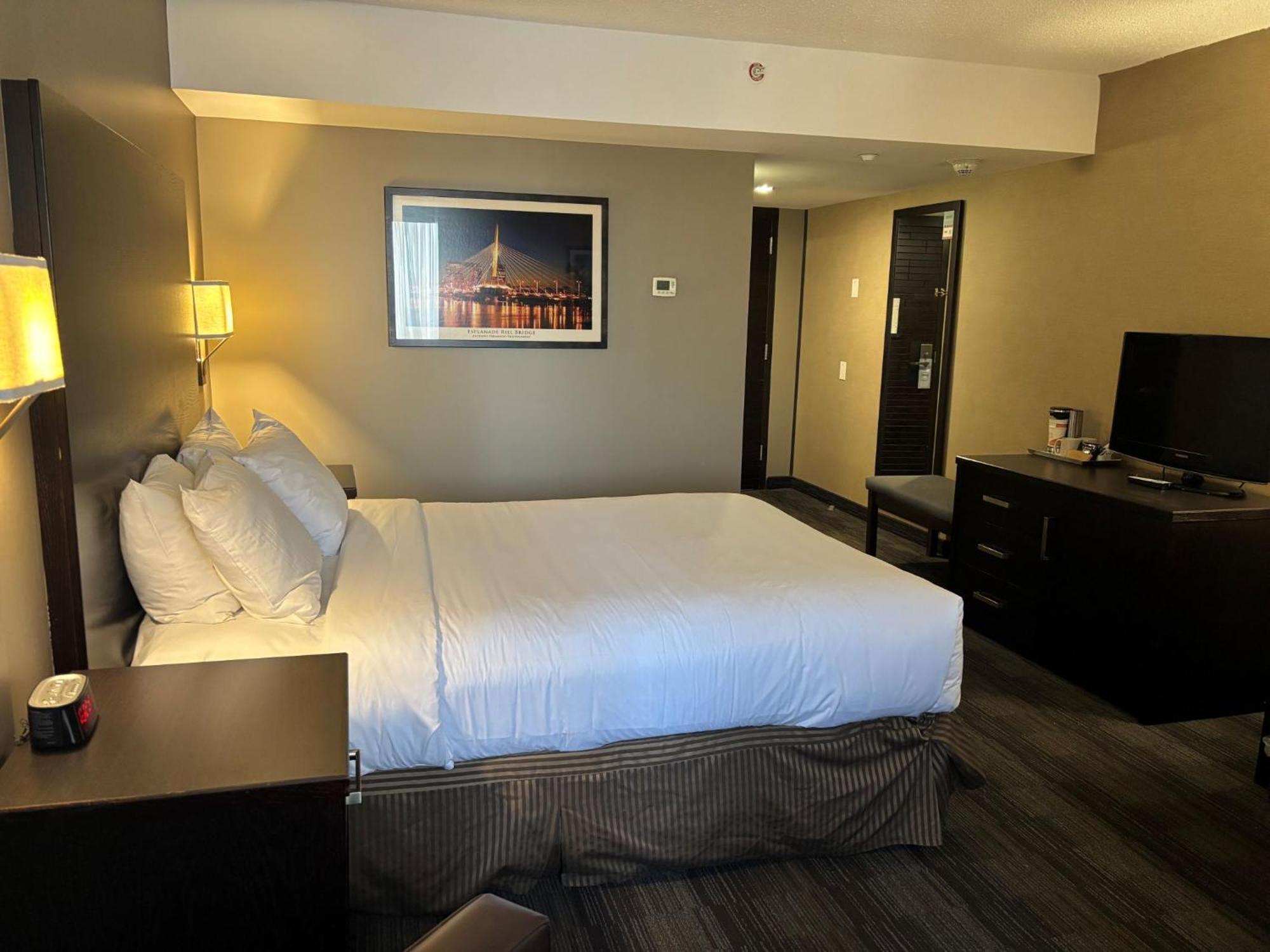 Radisson Hotel Winnipeg Downtown Екстер'єр фото